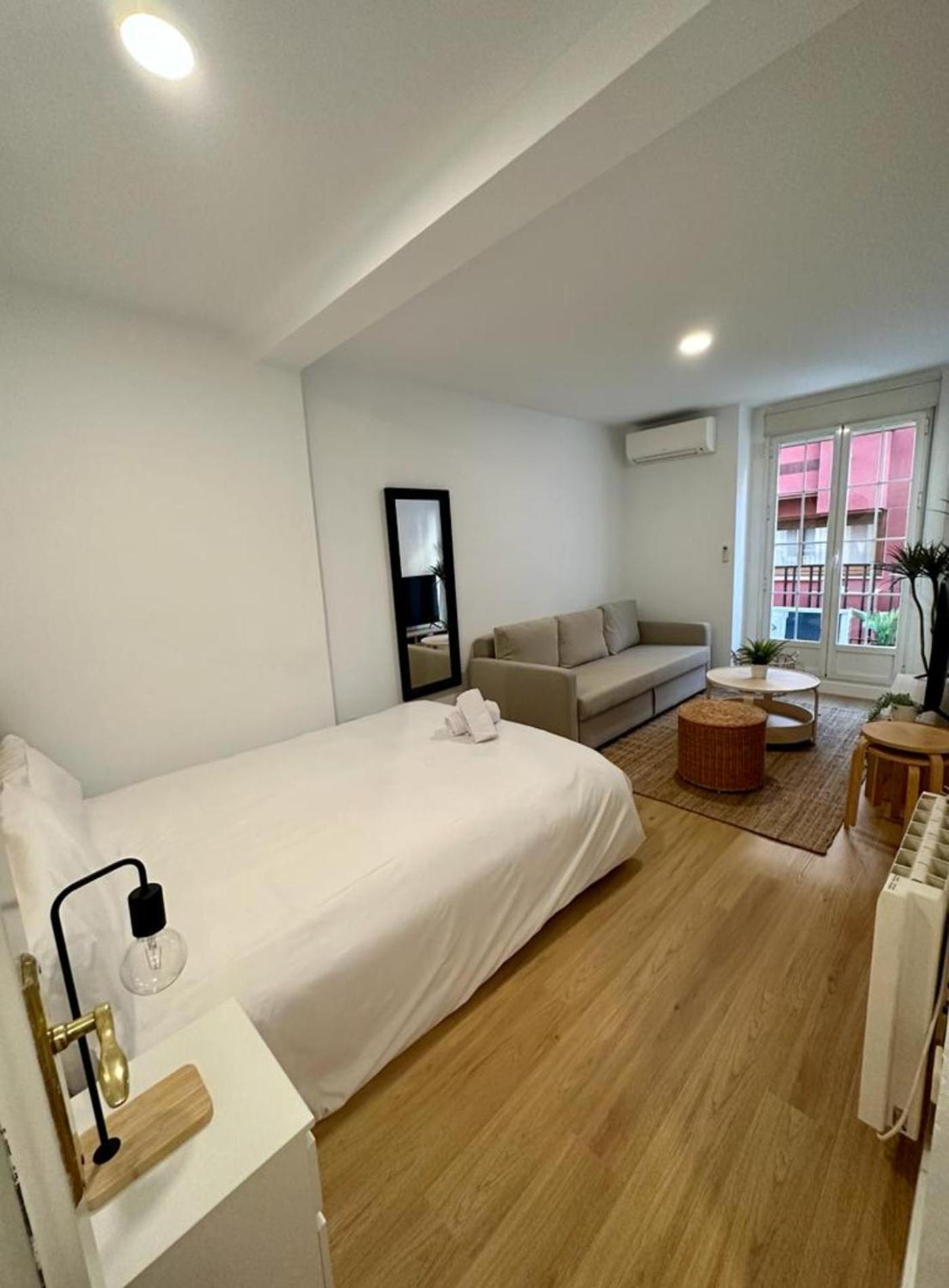 Calle Regueros Loft Para 3Pax En Pleno Chueca Madrid Exterior photo